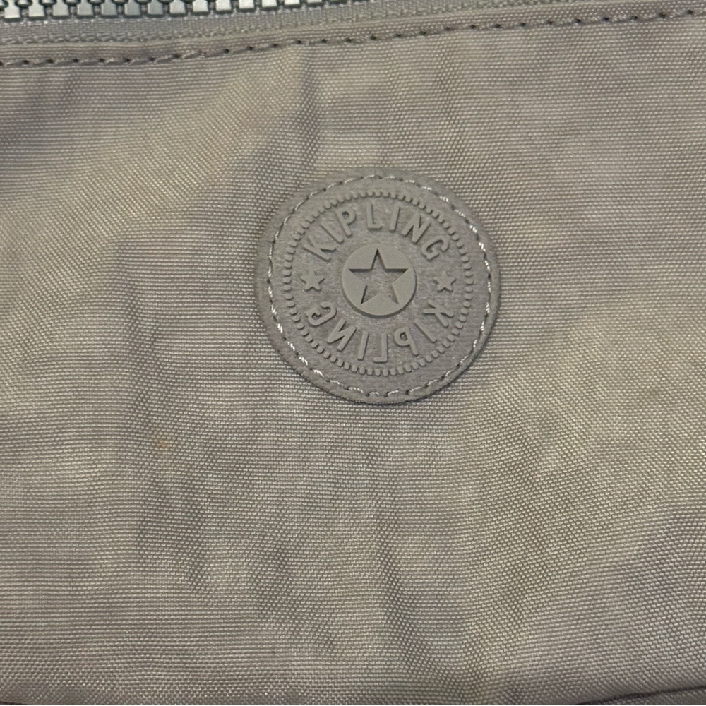 NEW Kipling Keiko Travel Shoulder Crossbody Bag In Nylon Gray 8 x 9 x 1.25" - Picture 5 of 6